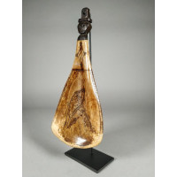 Medicijncontainer gemaakt van schouderblad van een paard